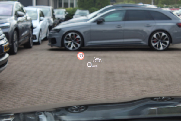 Audi e-tron Sportback 55 quattro edition 95 kWh / Full option! / Panoramadak / Camera / Head-up / RS Seats / 21'' / Luchtvering / Matrix LED / B&O / ACC / Stoelverwarming