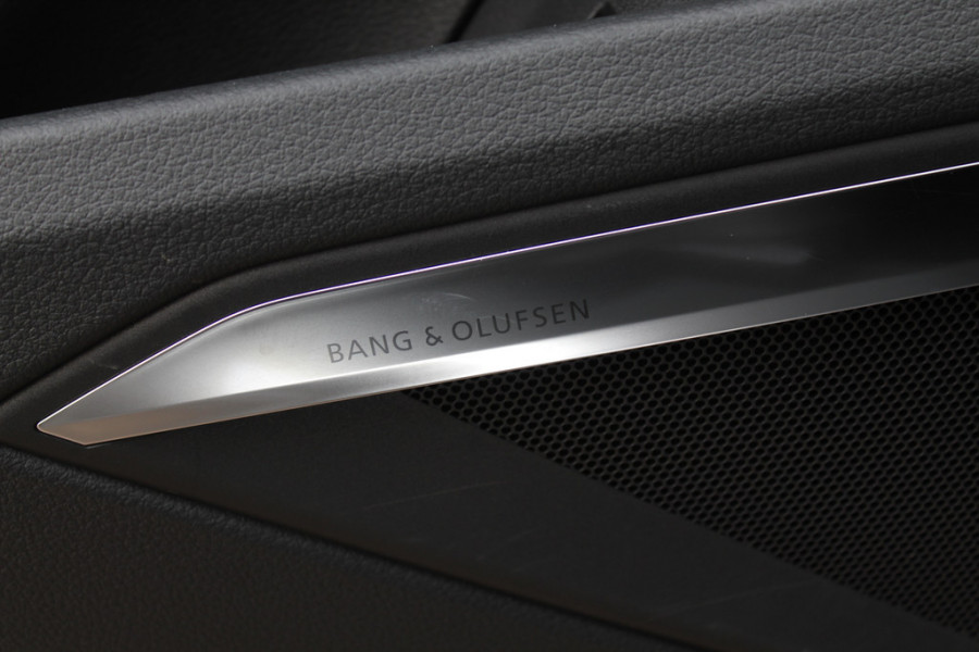 Audi e-tron Sportback 55 quattro edition 95 kWh / Full option! / Panoramadak / Camera / Head-up / RS Seats / 21'' / Luchtvering / Matrix LED / B&O / ACC / Stoelverwarming