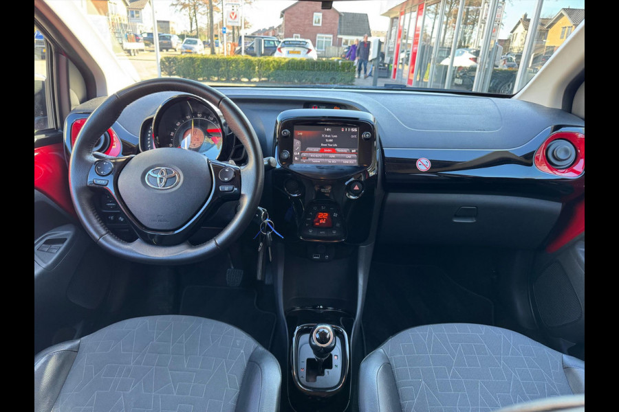 Toyota Aygo 1.0 VVT-i 72pk x-shift 5D x-clusiv | Apple CarPlay, Lichtmetalen velgen, meest luxe, Nieuw geleverd!