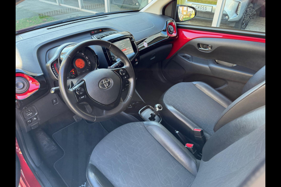 Toyota Aygo 1.0 VVT-i 72pk x-shift 5D x-clusiv | Apple CarPlay, Lichtmetalen velgen, meest luxe, Nieuw geleverd!