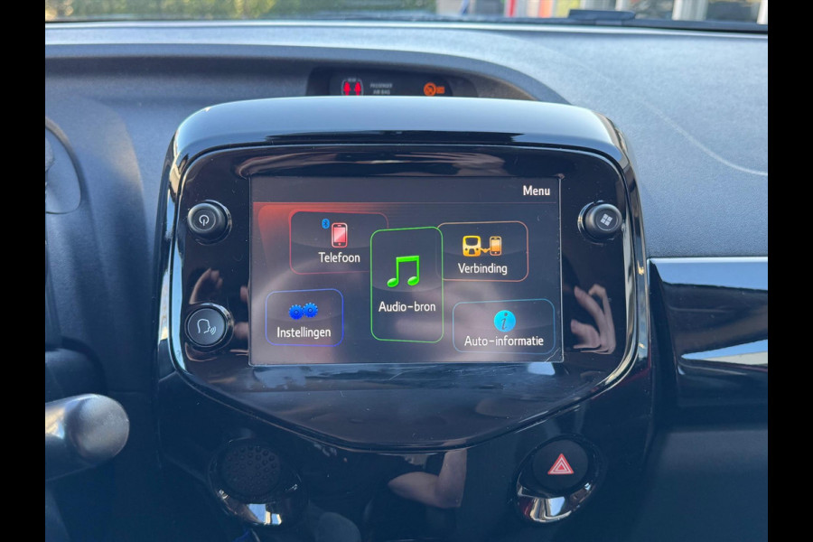 Toyota Aygo 1.0 VVT-i 72pk x-shift 5D x-clusiv | Apple CarPlay, Lichtmetalen velgen, meest luxe, Nieuw geleverd!
