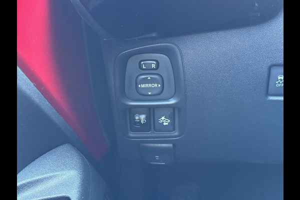 Toyota Aygo 1.0 VVT-i 72pk x-shift 5D x-clusiv | Apple CarPlay, Lichtmetalen velgen, meest luxe, Nieuw geleverd!