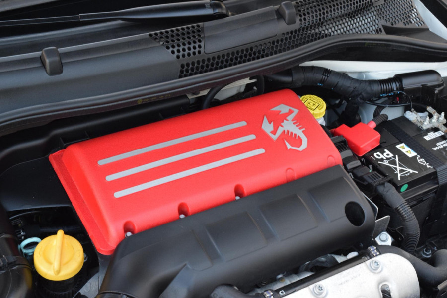 Abarth 500C 1.4 T-Jet 595 70th Anniversary