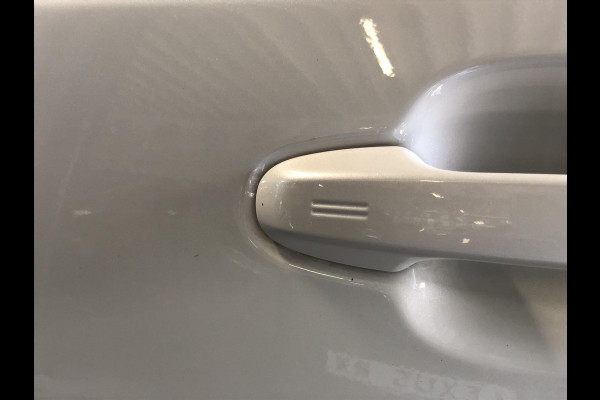 Toyota C-HR 2.0 Hybrid 184pk First Edition | JBL, Navigatie, Stoelverwarming, Apple CarPlay/Android Auto, Parkeersensoren, Blind Spot