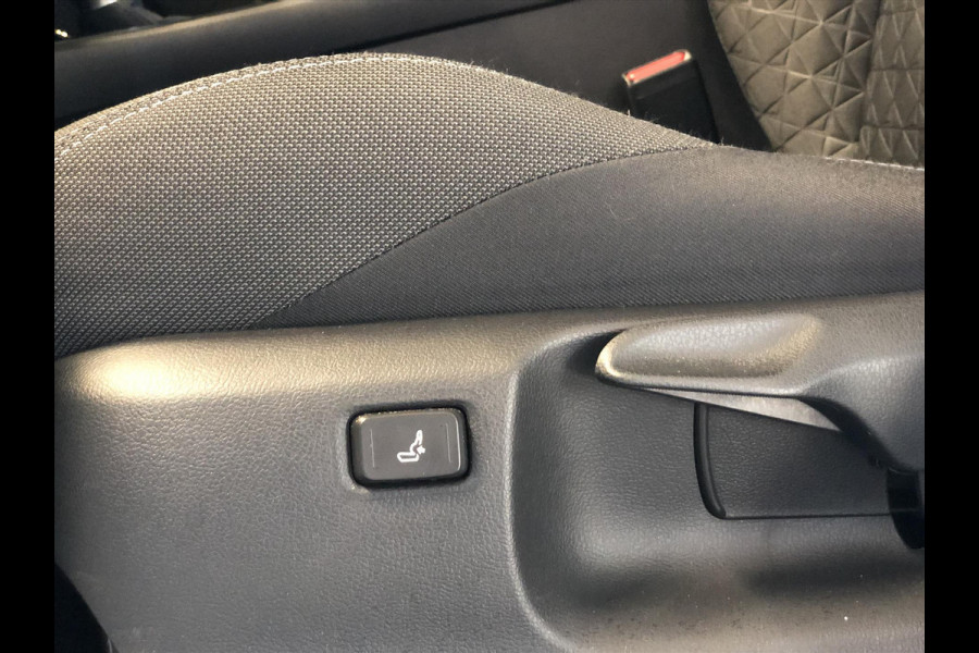 Toyota C-HR 2.0 Hybrid 184pk First Edition | JBL, Navigatie, Stoelverwarming, Apple CarPlay/Android Auto, Parkeersensoren, Blind Spot