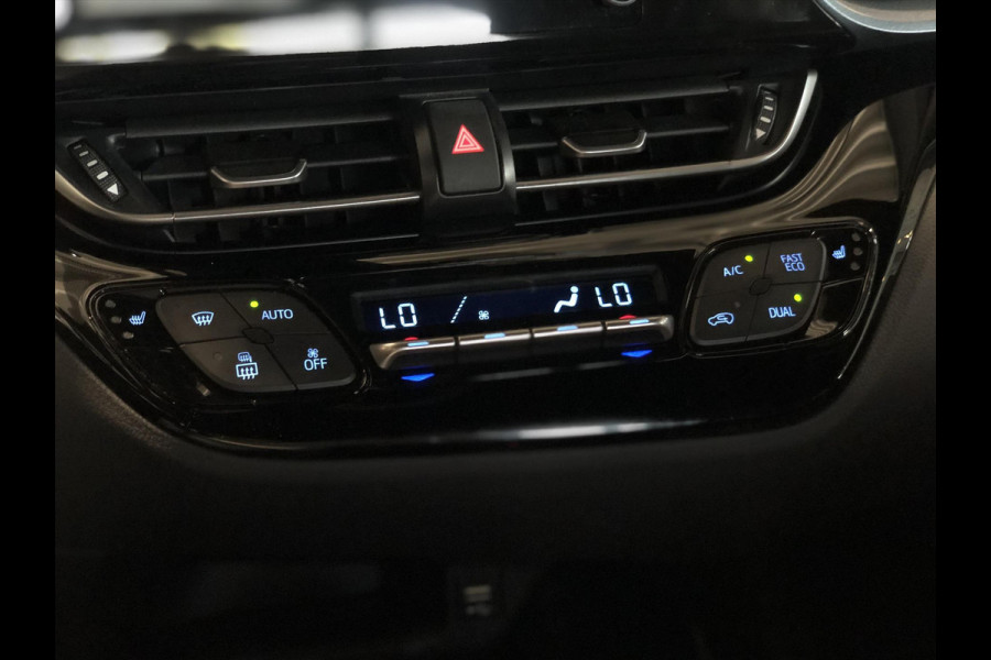 Toyota C-HR 2.0 Hybrid 184pk First Edition | JBL, Navigatie, Stoelverwarming, Apple CarPlay/Android Auto, Parkeersensoren, Blind Spot