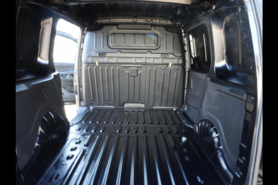 Peugeot e-Partner Premium 50 kWh, 136KW, L1, Airco, Accu 100% 2 x Schuifdeur, Auto verkeerd in nieuwstaat