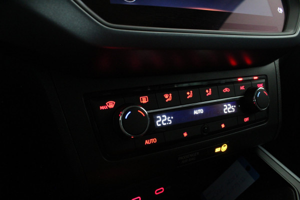 Seat Arona 1.0 TSI Style Business Intense > Trekhaak/Camera/ACC/Candy White...