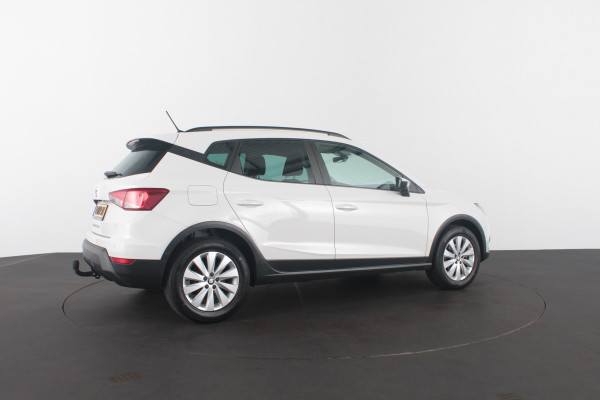 Seat Arona 1.0 TSI Style Business Intense > Trekhaak/Camera/ACC/Candy White...