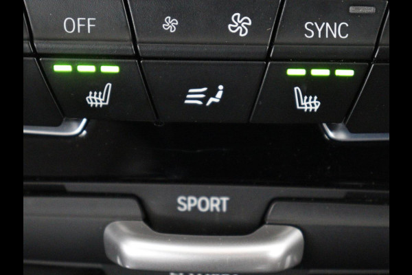 BMW 2 Serie Gran Tourer 220i Business Edition Plus | Luxury Line | Leder | Head-Up | Stoelverwarming | Trekhaak | Camera | Carplay | Full LED | Keyless | Navigatie | Cruise control | Bluetooth