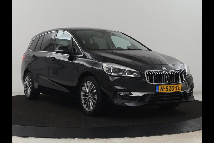 BMW 2 Serie Gran Tourer 220i Business Edition Plus | Luxury Line | Leder | Head-Up | Stoelverwarming | Trekhaak | Camera | Carplay | Full LED | Keyless | Navigatie | Cruise control | Bluetooth