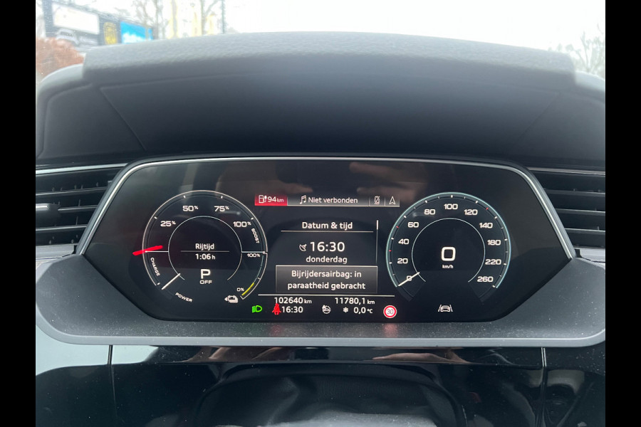 Audi e-tron e-tron 55 quattro advanced Pro Line Plus 95 kWh | Panoramadak | Bang & Olufsen | Stoelkoeling | Stoelverwarming | Massage | Head-Up Display | 360 Camera | Matrix LED | Luchtvering | Memory Seats | Elektrisch Verstelbare Stoelen