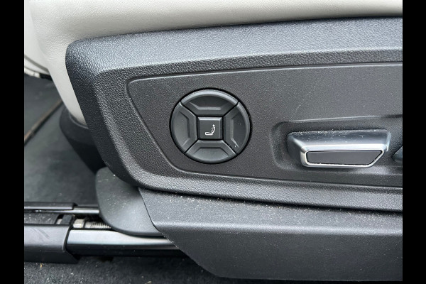 Audi e-tron e-tron 55 quattro advanced Pro Line Plus 95 kWh | Panoramadak | Bang & Olufsen | Stoelkoeling | Stoelverwarming | Massage | Head-Up Display | 360 Camera | Matrix LED | Luchtvering | Memory Seats | Elektrisch Verstelbare Stoelen