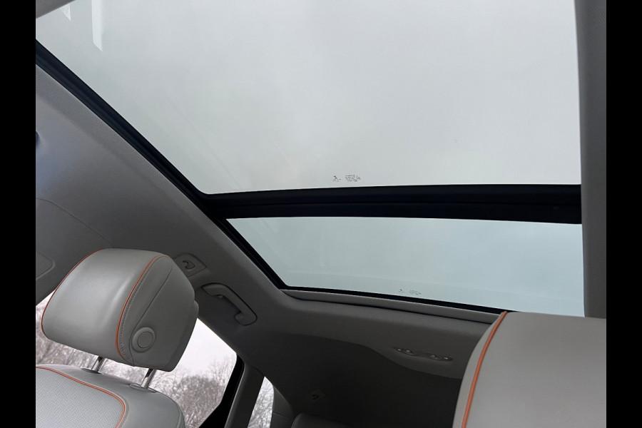 Audi e-tron e-tron 55 quattro advanced Pro Line Plus 95 kWh | Panoramadak | Bang & Olufsen | Stoelkoeling | Stoelverwarming | Massage | Head-Up Display | 360 Camera | Matrix LED | Luchtvering | Memory Seats | Elektrisch Verstelbare Stoelen