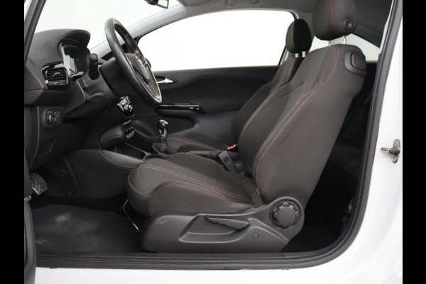 Opel Corsa 1.4 Black Edition | 1e eigenaar | Trekhaak | Carplay | Airco | Cruise control | Parkeerhulp | Navigatie | Bluetooth | Getint glas