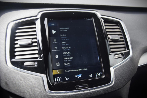 Volvo XC90 2.0 T5 AWD R-Design Scandinavian Line/Extra getinte ruiten