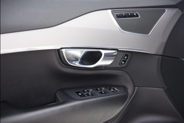 Volvo XC90 2.0 T5 AWD R-Design Scandinavian Line/Extra getinte ruiten