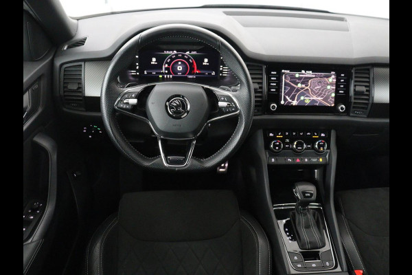 Škoda Kodiaq 1.5 TSI Sportline | Panoramadak | Stoelverwarming | Leder/Alcantara | Camera | Carplay | Sfeerverlichting | Virtual Cockpit | Canton Sound | Navigatie | Keyless | 20'' | Memory | Full LED