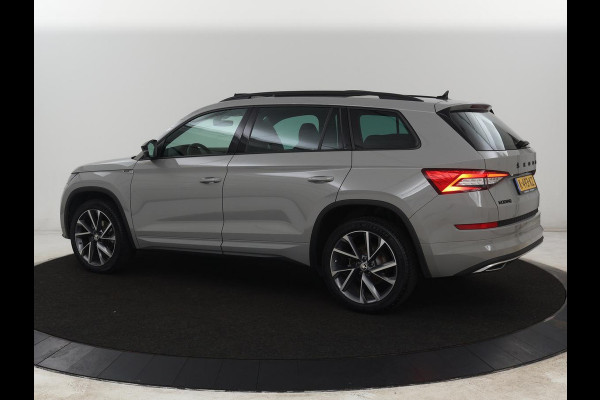 Škoda Kodiaq 1.5 TSI Sportline | Panoramadak | Stoelverwarming | Leder/Alcantara | Camera | Carplay | Sfeerverlichting | Virtual Cockpit | Canton Sound | Navigatie | Keyless | 20'' | Memory | Full LED