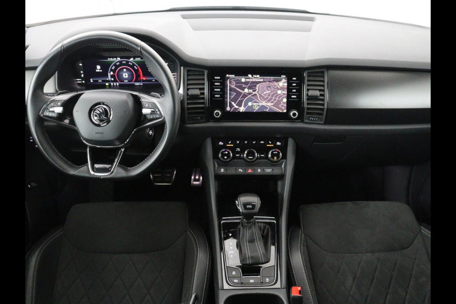 Škoda Kodiaq 1.5 TSI Sportline | Panoramadak | Stoelverwarming | Leder/Alcantara | Camera | Carplay | Sfeerverlichting | Virtual Cockpit | Canton Sound | Navigatie | Keyless | 20'' | Memory | Full LED