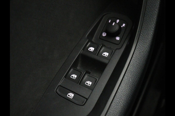 Škoda Kodiaq 1.5 TSI Sportline | Panoramadak | Stoelverwarming | Leder/Alcantara | Camera | Carplay | Sfeerverlichting | Virtual Cockpit | Canton Sound | Navigatie | Keyless | 20'' | Memory | Full LED