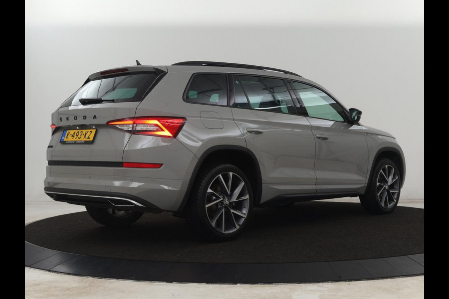 Škoda Kodiaq 1.5 TSI Sportline | Panoramadak | Stoelverwarming | Leder/Alcantara | Camera | Carplay | Sfeerverlichting | Virtual Cockpit | Canton Sound | Navigatie | Keyless | 20'' | Memory | Full LED