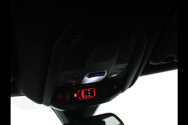 Peugeot 3008 1.6 Hybrid 225PK Allure Pack Navigatie Apple Carplay/Android Auto Camera Parkeersensoren Adaptive Cruise Control Dodehoek assistent Stoelverwarming Climate Control Virtual Cockpit  Lichtmetalen velgen