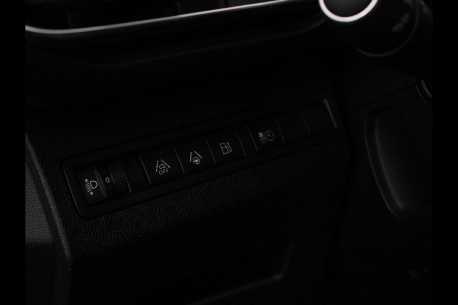 Peugeot 3008 1.6 HYbrid 225 Allure Pack Navigatie Apple Carplay/Android Auto Camera Parkeersensoren Adaptive Cruise Control Dodehoek assistent Stoelverwarming Climate Control Virtual Cockpit  Lichtmetalen velgen