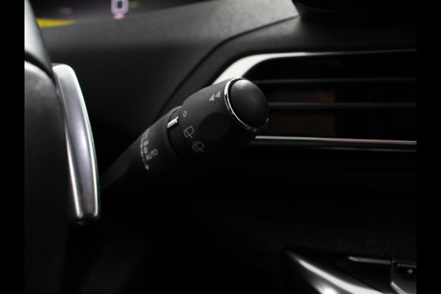 Peugeot 3008 1.6 HYbrid 225 Allure Pack Navigatie Apple Carplay/Android Auto Camera Parkeersensoren Adaptive Cruise Control Dodehoek assistent Stoelverwarming Climate Control Virtual Cockpit  Lichtmetalen velgen