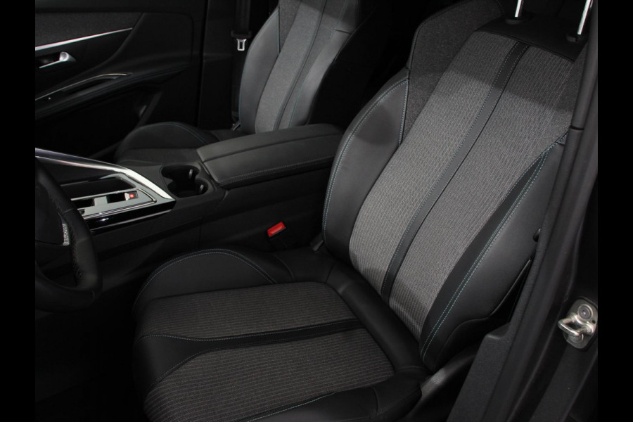 Peugeot 3008 1.6 HYbrid 225 Allure Pack Navigatie Apple Carplay/Android Auto Camera Parkeersensoren Adaptive Cruise Control Dodehoek assistent Stoelverwarming Climate Control Virtual Cockpit  Lichtmetalen velgen