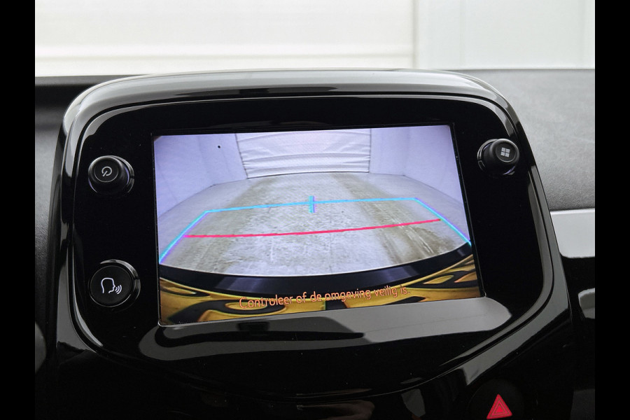 Toyota Aygo 1.0 VVT-i x-JBL (NL-auto, NAP, Goed OnderH, Carplay/ Android, Camera, Cruise Con, Climate Con, Etc)