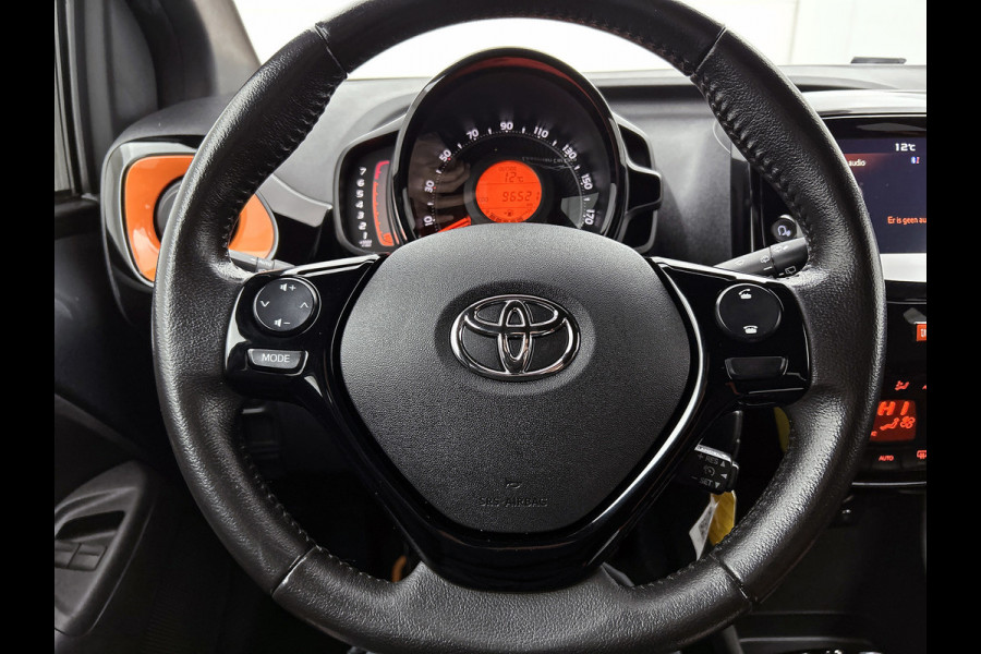 Toyota Aygo 1.0 VVT-i x-JBL (NL-auto, NAP, Goed OnderH, Carplay/ Android, Camera, Cruise Con, Climate Con, Etc)