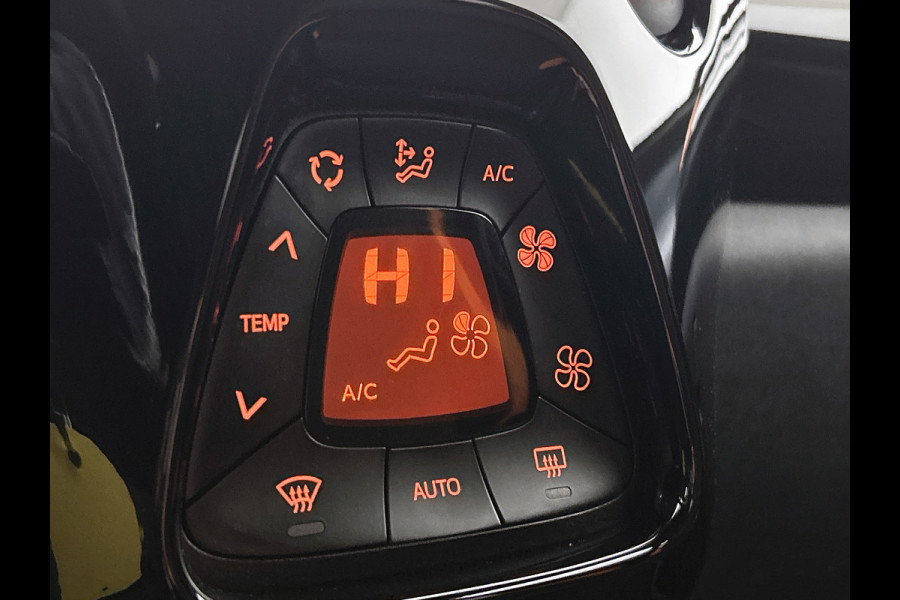 Toyota Aygo 1.0 VVT-i x-JBL (NL-auto, NAP, Goed OnderH, Carplay/ Android, Camera, Cruise Con, Climate Con, Etc)