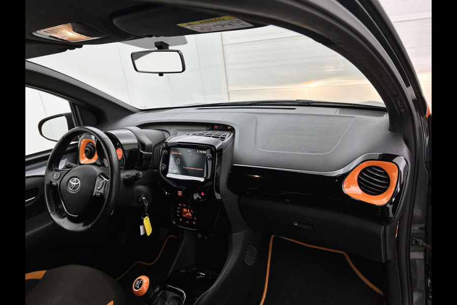 Toyota Aygo 1.0 VVT-i x-JBL (NL-auto, NAP, Goed OnderH, Carplay/ Android, Camera, Cruise Con, Climate Con, Etc)
