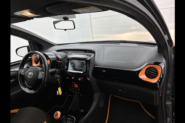 Toyota Aygo 1.0 VVT-i x-JBL (NL-auto, NAP, Goed OnderH, Carplay/ Android, Camera, Cruise Con, Climate Con, Etc)