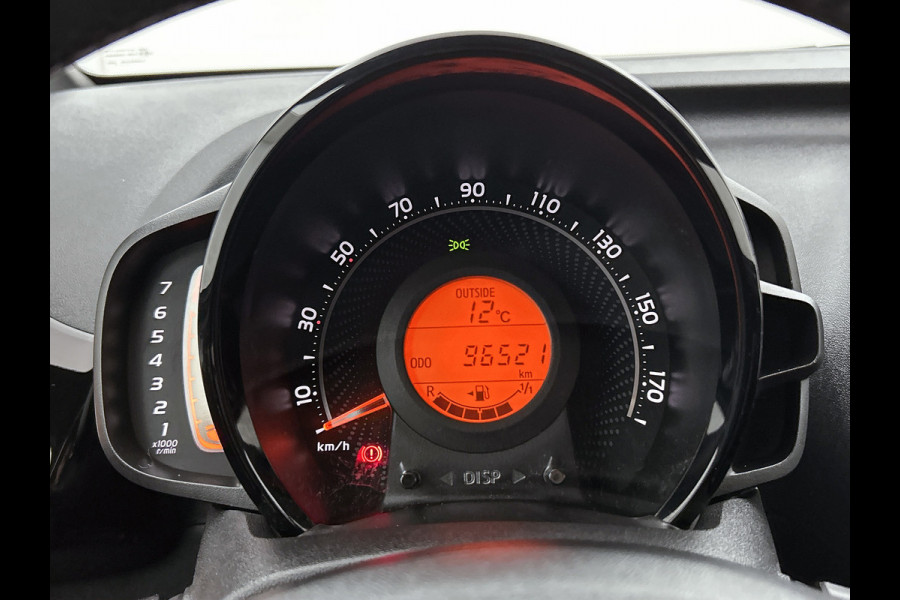 Toyota Aygo 1.0 VVT-i x-JBL (NL-auto, NAP, Goed OnderH, Carplay/ Android, Camera, Cruise Con, Climate Con, Etc)