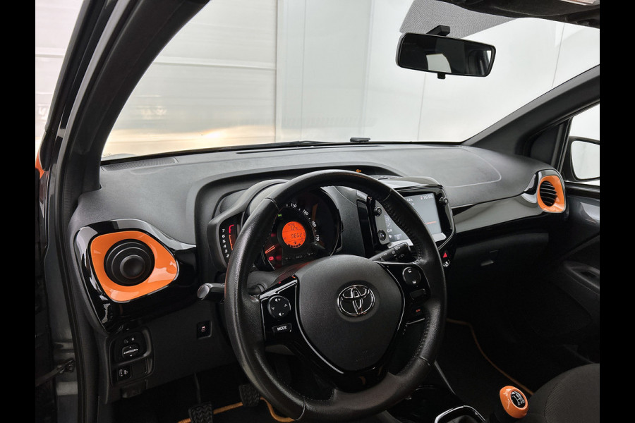 Toyota Aygo 1.0 VVT-i x-JBL (NL-auto, NAP, Goed OnderH, Carplay/ Android, Camera, Cruise Con, Climate Con, Etc)