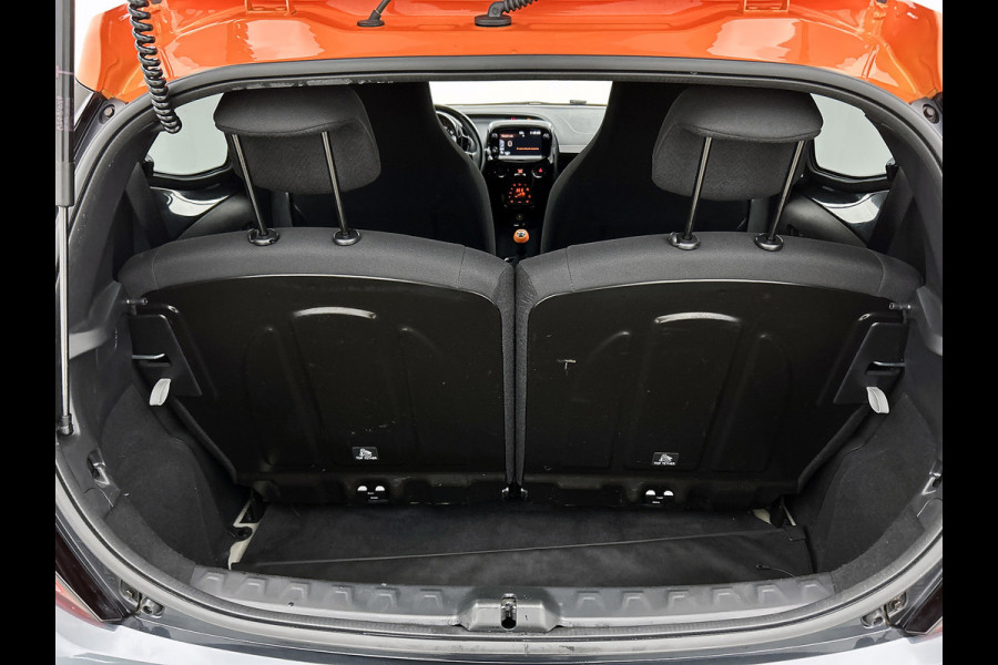 Toyota Aygo 1.0 VVT-i x-JBL (NL-auto, NAP, Goed OnderH, Carplay/ Android, Camera, Cruise Con, Climate Con, Etc)