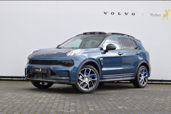 Lynk & Co 01 1.5 Lynk & Co 01 / 360 Camera / Adaptieve cruise control / Elektrische stoelen / BLIS / Stoelverwarming / Elektrische achterklep / Climate control / Parkeersensoren met camera / Regensensor / Keyless entry /