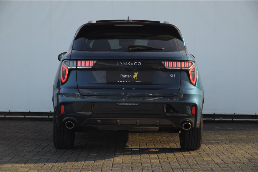 Lynk & Co 01 1.5 Lynk & Co 01 / 360 Camera / Adaptieve cruise control / Elektrische stoelen / BLIS / Stoelverwarming / Elektrische achterklep / Climate control / Parkeersensoren met camera / Regensensor / Keyless entry /
