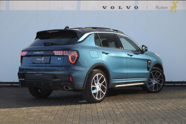 Lynk & Co 01 1.5 Lynk & Co 01 / 360 Camera / Adaptieve cruise control / Elektrische stoelen / BLIS / Stoelverwarming / Elektrische achterklep / Climate control / Parkeersensoren met camera / Regensensor / Keyless entry /