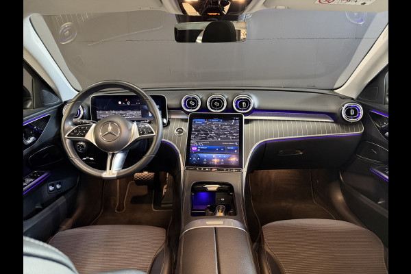 Mercedes-Benz C-Klasse Estate 300 e Luxury Line | Panoramadak | Sfeerverlichting | Elektr. trekhaak | Carplay | Burmester | Adaptive cruise