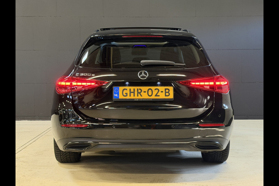 Mercedes-Benz C-Klasse Estate 300 e Luxury Line | Panoramadak | Sfeerverlichting | Elektr. trekhaak | Carplay | Burmester | Adaptive cruise