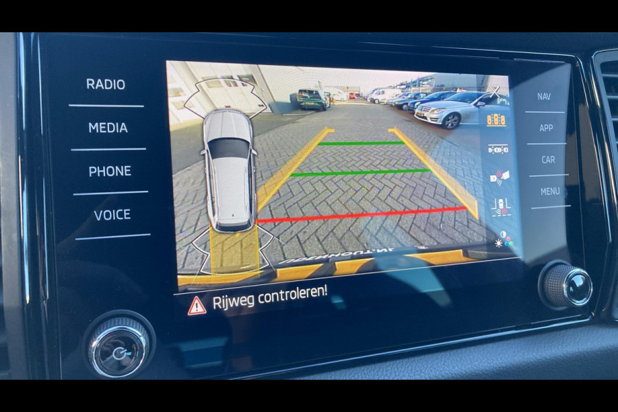 Škoda Kodiaq 1.5 TSI 150pk DSG Sportline Business Navigatie Stoelverwarming Camera Carplay