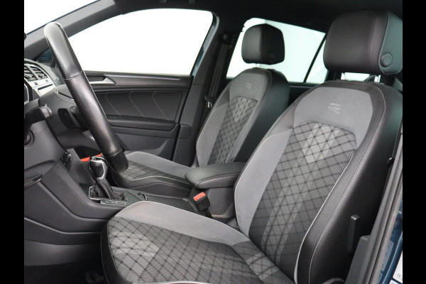 Volkswagen Tiguan 1.5 TSI R-Line | Stoelverwarming | Adaptive cruise | Matrix LED | Keyless | 19'' | Parkeerhulp | Virtual Cockpit | Carplay | Navigatie | Climate control