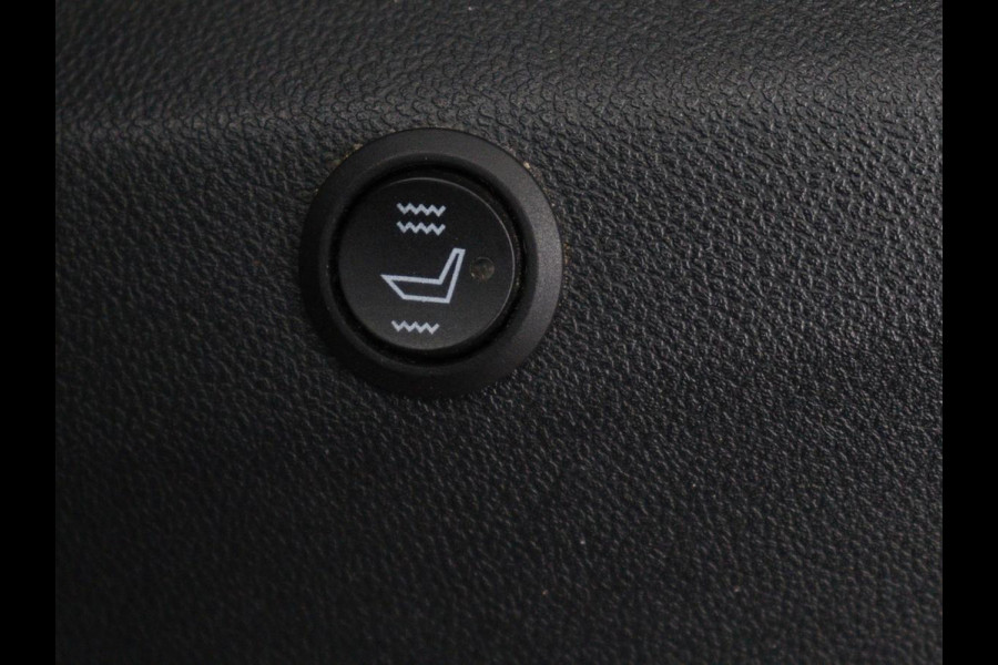 Volkswagen Tiguan 1.5 TSI R-Line | Stoelverwarming | Adaptive cruise | Matrix LED | Keyless | 19'' | Parkeerhulp | Virtual Cockpit | Carplay | Navigatie | Climate control