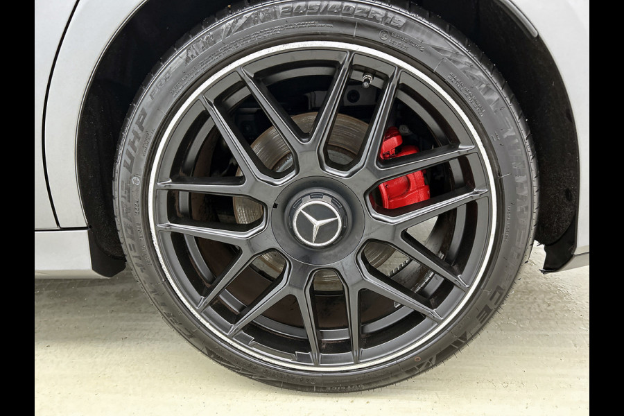 Mercedes-Benz A-Klasse 250 e Business Solution AMG Limited (Deal OnderH, Panorama, Memory Stoelen, SfeerV, Carplay, Navi, Etc)