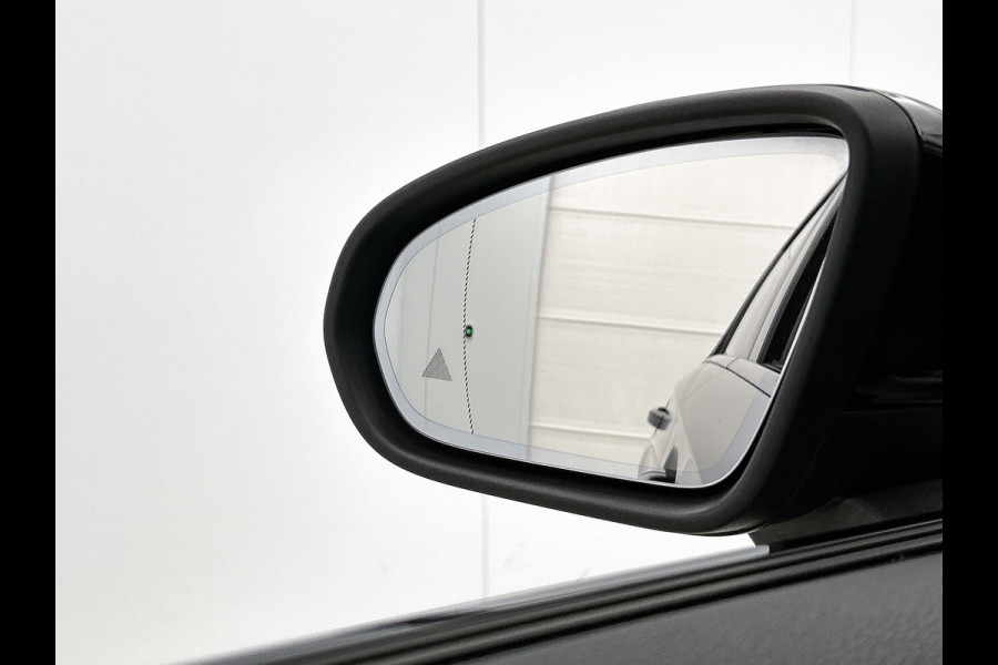 Mercedes-Benz A-Klasse 250 e Business Solution AMG Limited (Deal OnderH, Panorama, Memory Stoelen, SfeerV, Carplay, Navi, Etc)