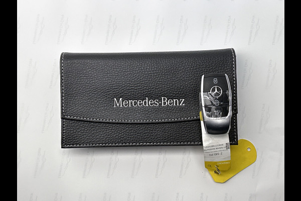 Mercedes-Benz A-Klasse 250 e Business Solution AMG Limited (Deal OnderH, Panorama, Memory Stoelen, SfeerV, Carplay, Navi, Etc)