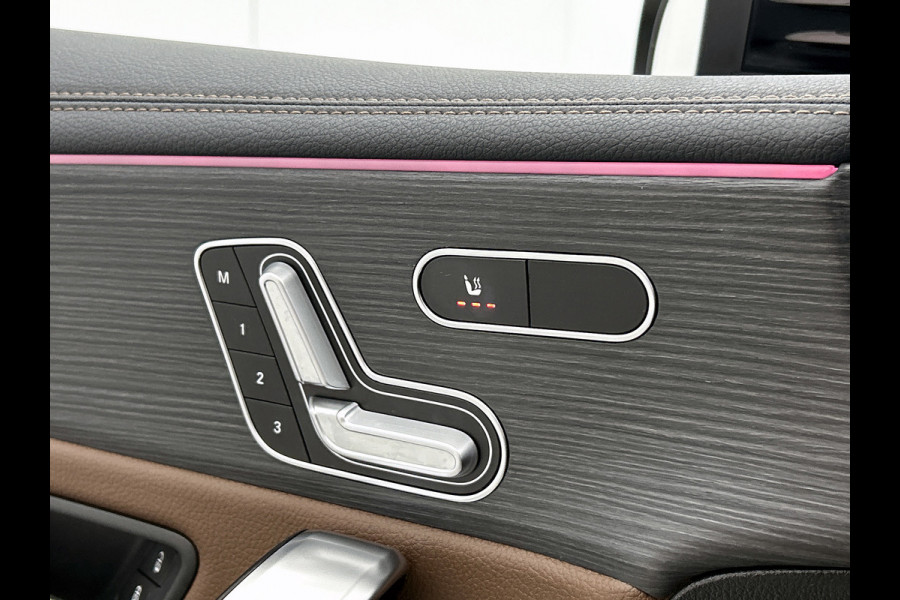 Mercedes-Benz A-Klasse 250 e Business Solution AMG Limited (Deal OnderH, Panorama, Memory Stoelen, SfeerV, Carplay, Navi, Etc)